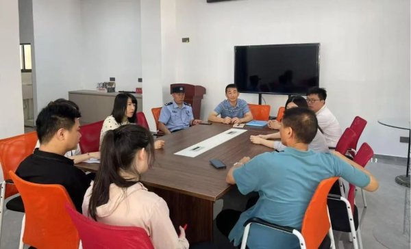 广发E配 “有矛盾纠纷到综治中心”丨东方街道搭建“一站式”调解平台，巧解旧楼加装电梯纠纷