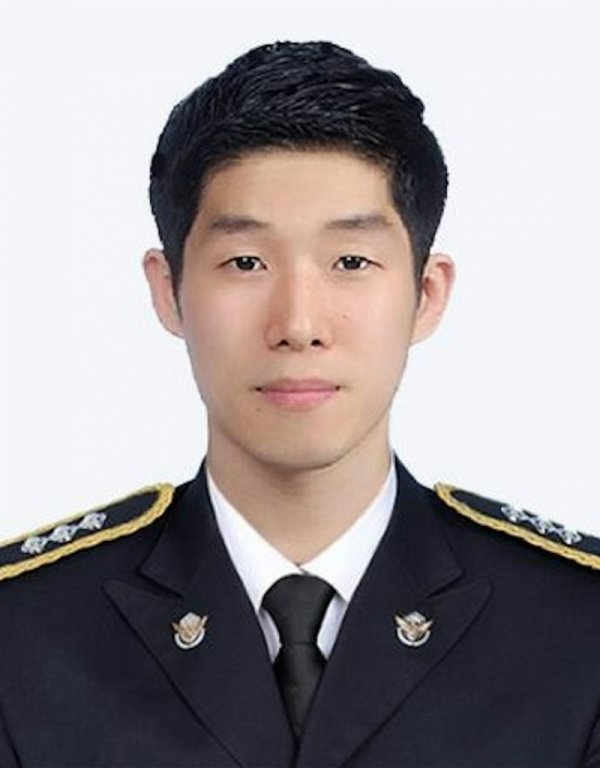 聚富配资 韩国警长为营救受困七旬中国老人殉职详情披露！使馆表示哀悼